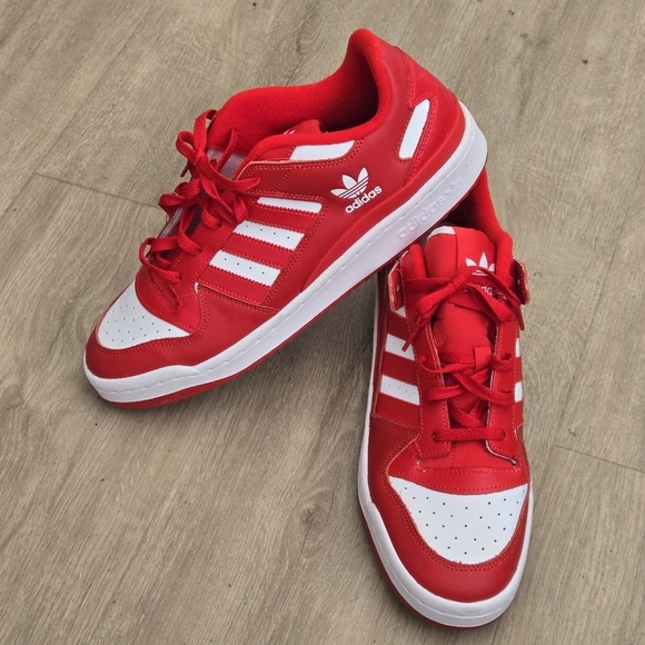 NWT Adidas Originals Men\'s Forum Low Basketball Sneaker Red Cloud White Size 12 main image 4